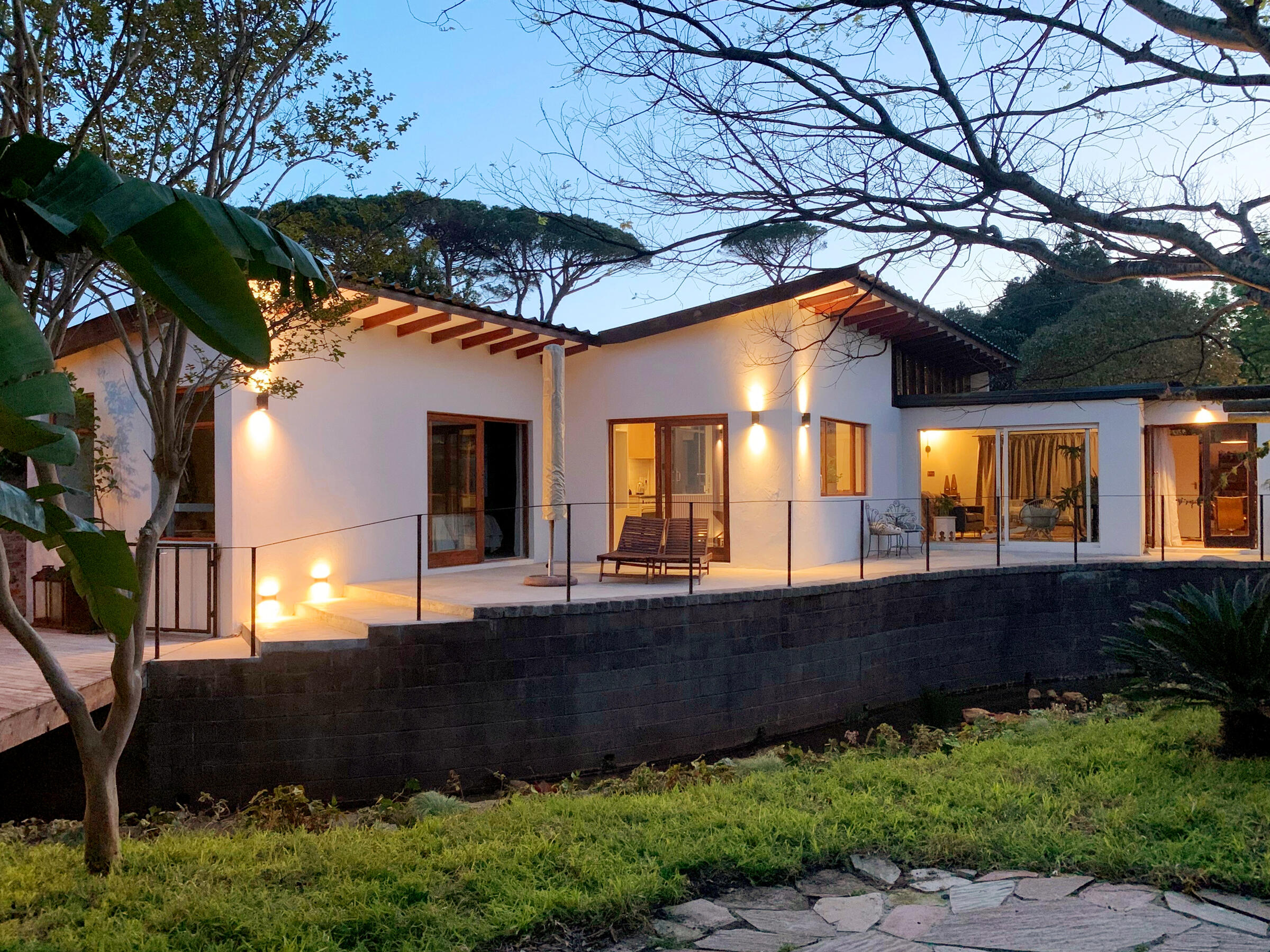 River House - Renovations, design, staging Exterior